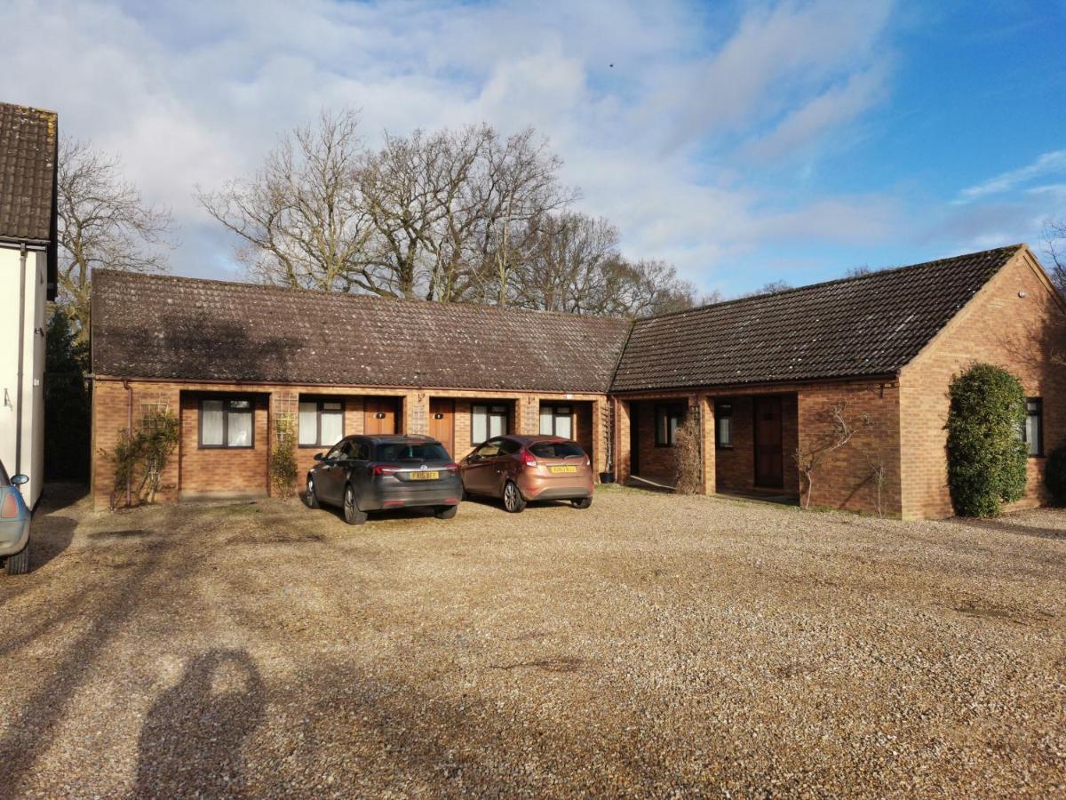 Village Limits Bed And Breakfast Rooms Woodhall Spa Εξωτερικό φωτογραφία